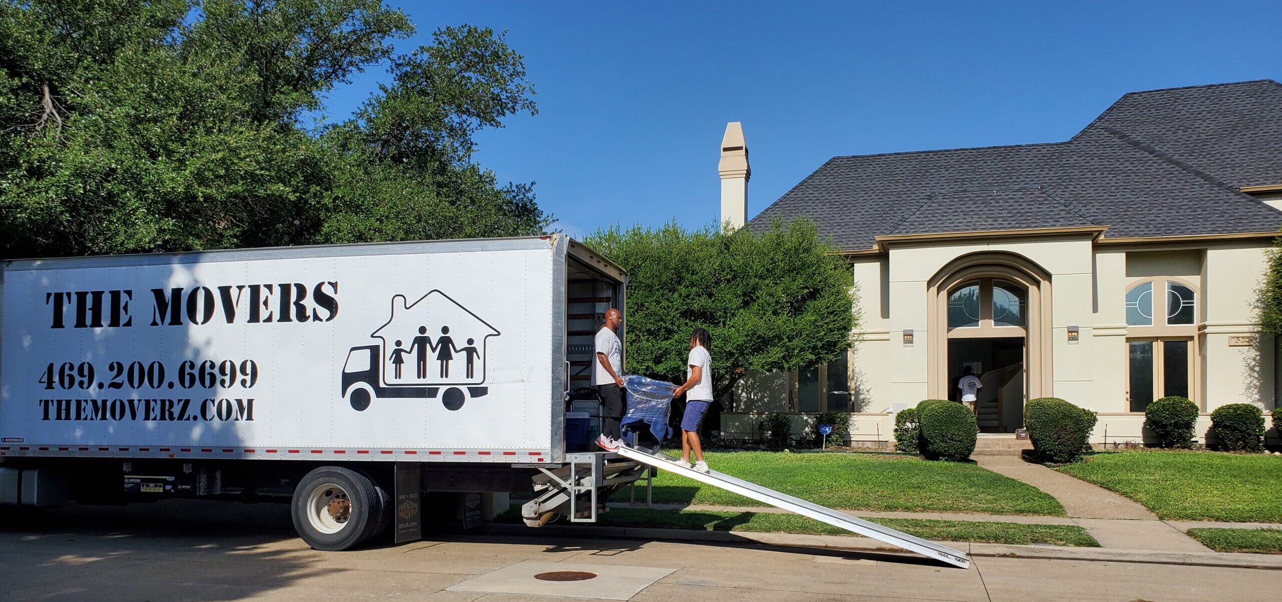 Plano movers